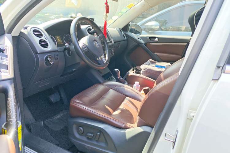 Used Volkswagen Tiguan L 2013 1.8 TSI Automatic All-Wheel Drive Luxury Model
