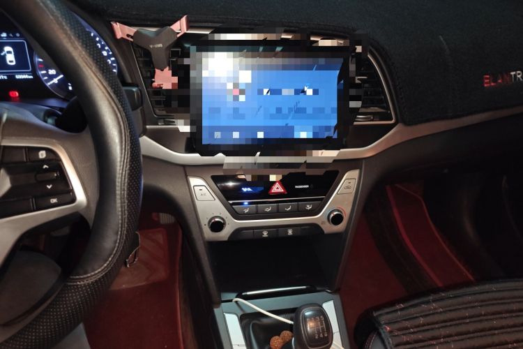 Used Hyundai Elantra (6th Generation / Lingdong) 2016 1.6L Manual ZhiXuan·Youth Edition Audio And AC Panel