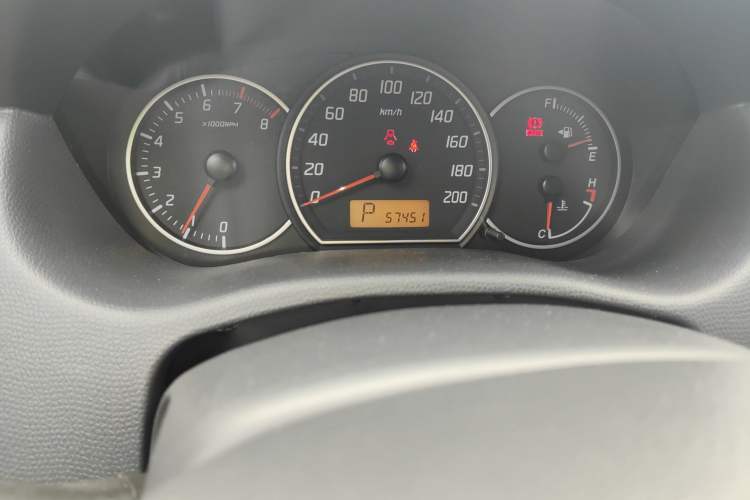 Used Suzuki Swift 2016 1.5L Automatic Fashionable Coolplay Edition Odometer Close Up