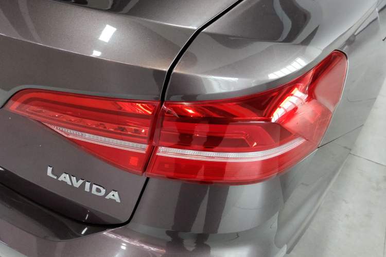 Used Volkswagen Lavida 2019 1.5L Automatic Comfort Edition China VI Standard
