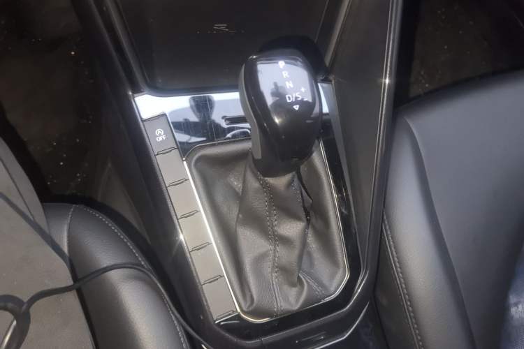 Used Volkswagen Lavida 2023 New Sharp 1.5L Automatic Excellent New Edition