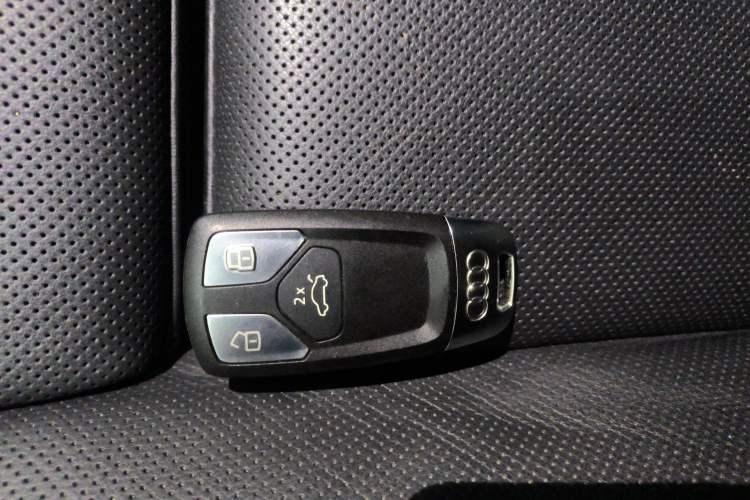 Used Audi A4L 2022 40 TFSI Luxury Dynamic Model
