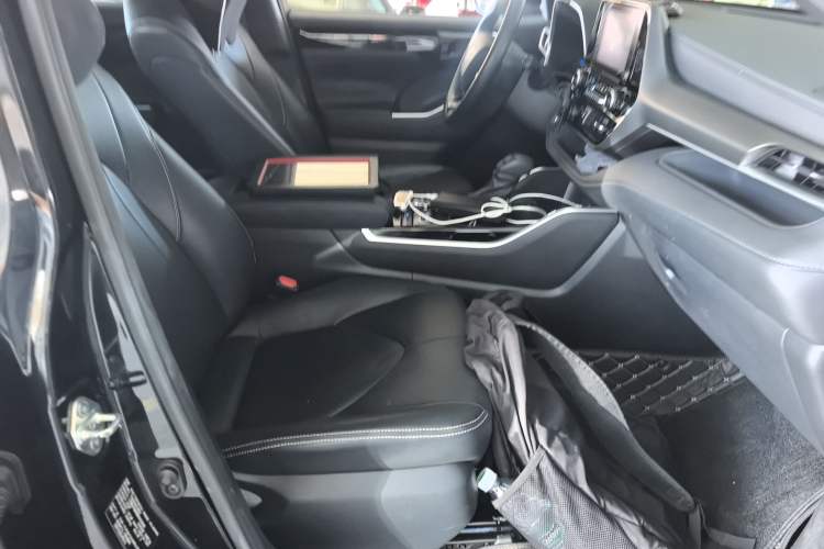 Used Toyota Crown Kluger 2021 2.5L HEV Two-Wheel Drive Elite Edition
