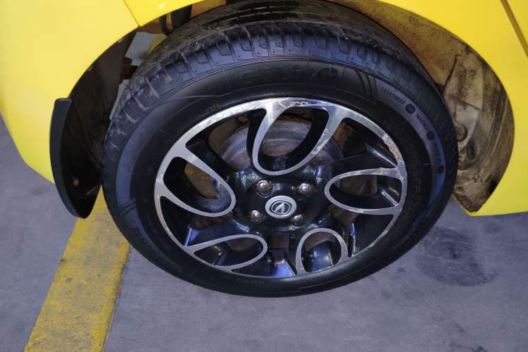 Used CHANGAN Benni 2015 1.4L IMT Prestige Model China V Standard Exterior 3