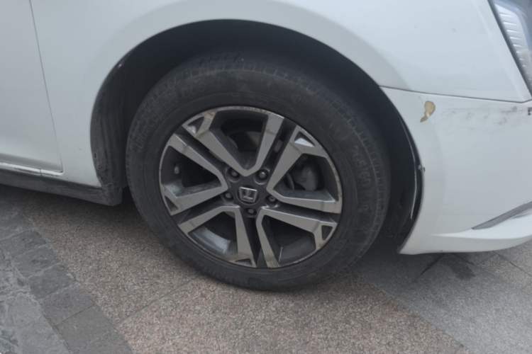 Used Luxgen 5 2015 1.8T Automatic ZhiZun Model