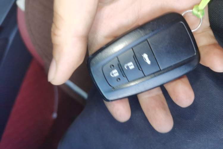 Used Toyota Corolla 2022 Dual-Motor 1.8L E-CVT Pioneer Edition
