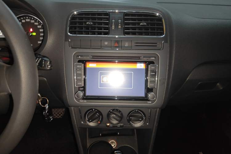 Used Volkswagen Polo 2014 1.6L Automatic Comfort Edition
