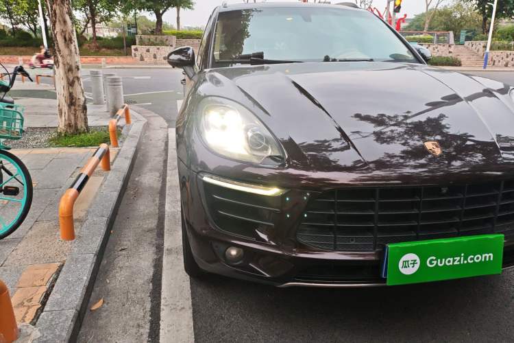 Used Porsche Macan 2014 Macan 2.0T Right Front Headlight