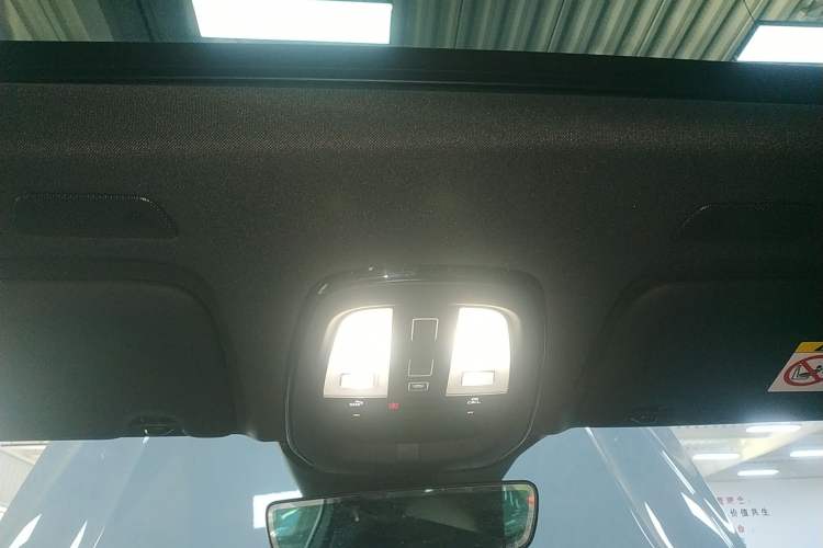 Used Volvo XC60 New Energy 2022 T8 Plug-in Hybrid All-Wheel Drive Smart Luxury Edition