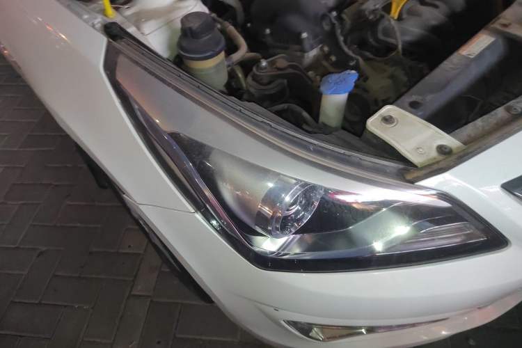 Used Hyundai Verna (older generation) 2014 1.4L Automatic Leading-Edge GLX
