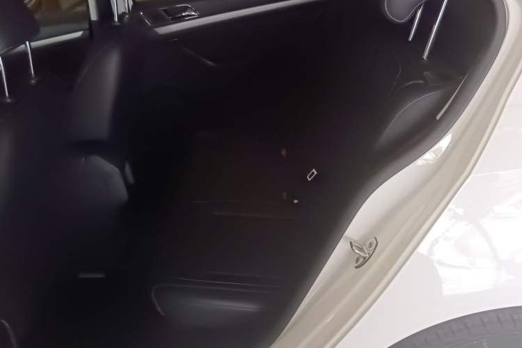 Used Volkswagen Lavida 2015 1.6L Automatic Comfort Edition