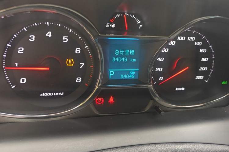 Used Chevrolet Captiva 2017 2.4L 4x4 Flagship Edition 7-Seater
