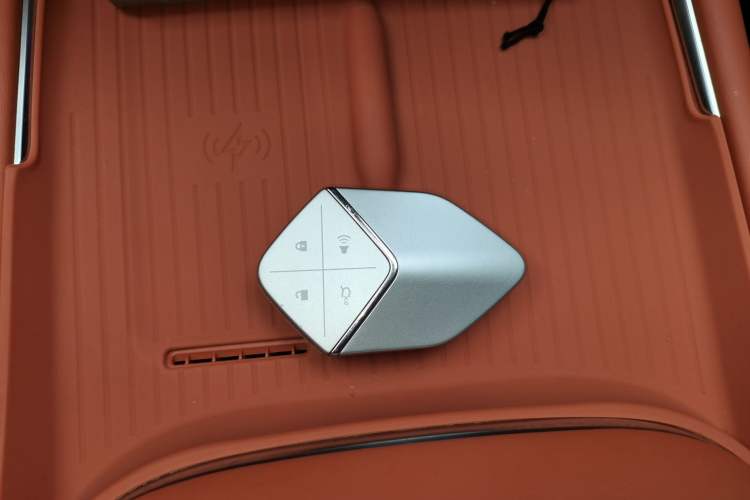 Used Deepal S07 2023 200Max Range-Extended Version
