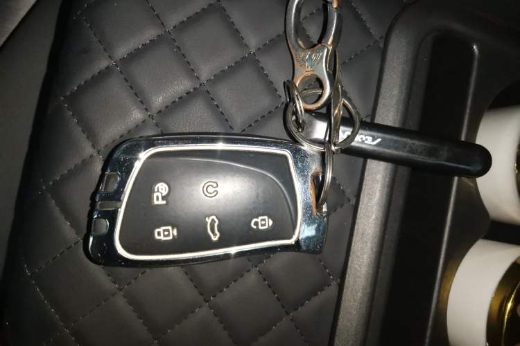 Used Dongfeng Aeolus Huge 2024 Mach Power 1.5T Luxury Model