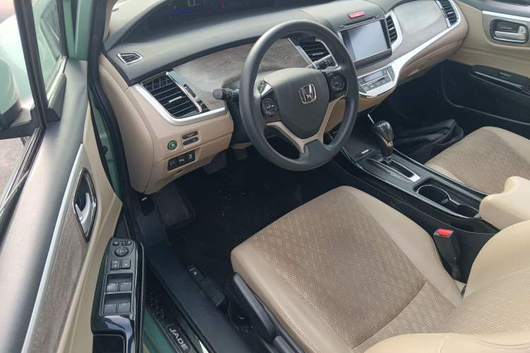 Used Honda Jade 2017 210TURBO CVT Fashion Edition 5-seater