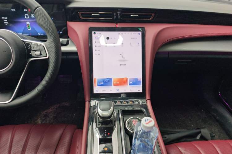 Used Hongqi H5 2023 2.0T Automatic Smart Connect Flagship Edition
