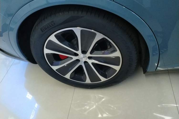 Used Hima Luxeed R7 2024 All-Electric 736 km Ultra
