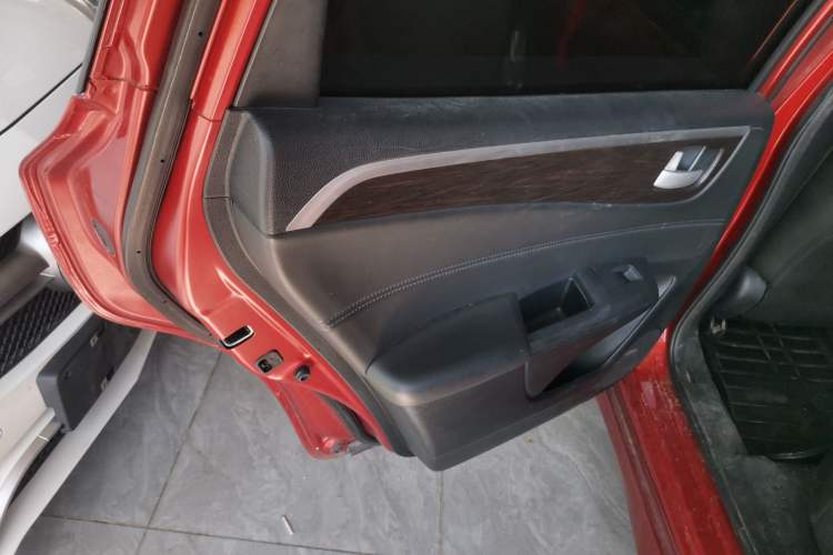 Used Honda Jade 2013 1.8L automatic Comfort version 5 seats