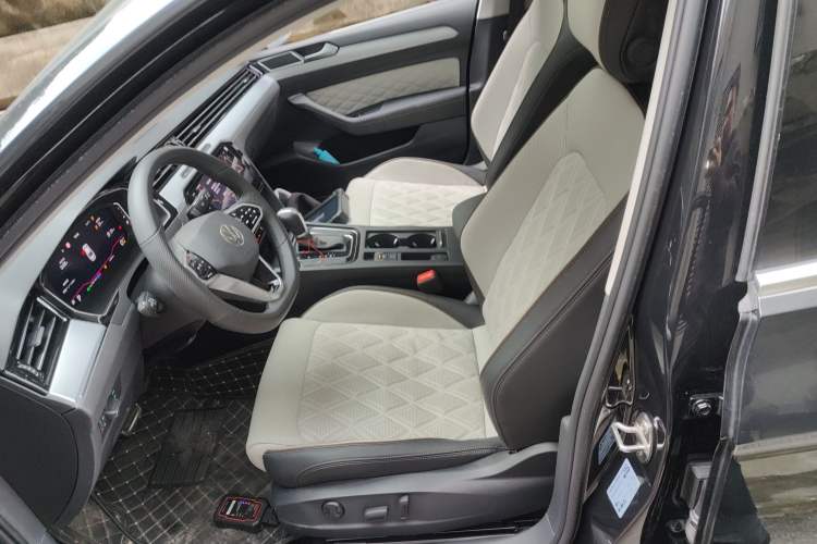 Used Volkswagen Magotan 2023 2 Million Units Commemorative Edition 330TSI DSG Luxury Version