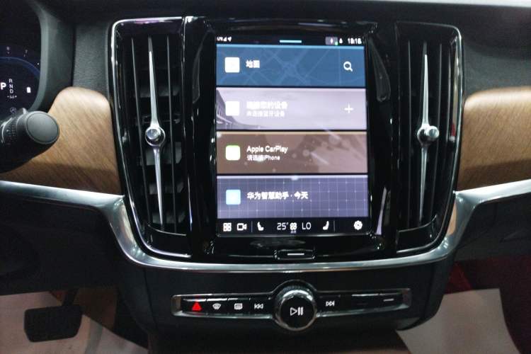 Used Volvo S90 2025 B5 Zhiyi Luxury Edition