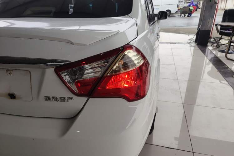 Used Venucia D50 2013 1.6L Automatic Fashion Edition Right Rear Taillight