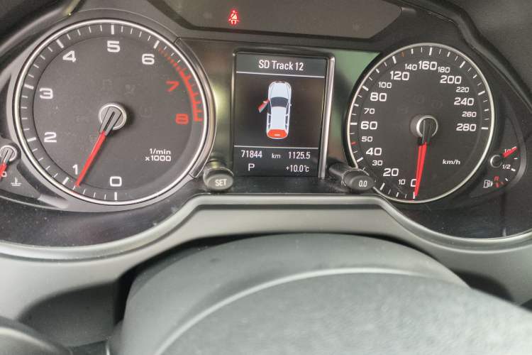 Used Audi Q5 2017 Plus 40 TFSI Technology Model
