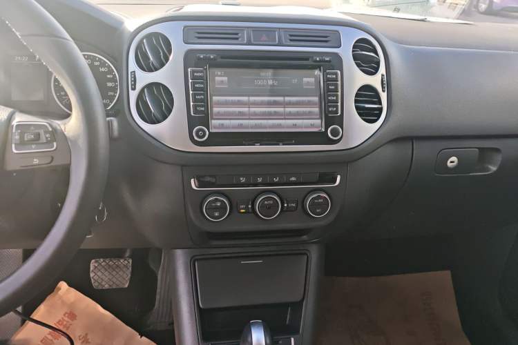 Used Volkswagen Tiguan L 2016 300TSI Automatic Two-Wheel Drive Comfort Edition