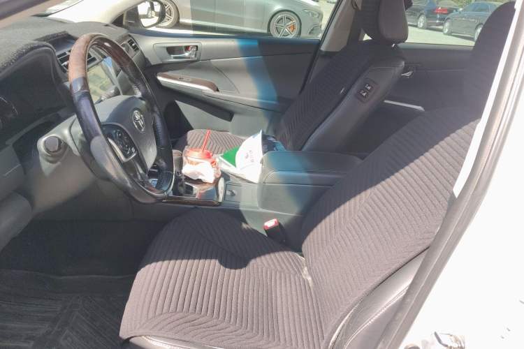 Used Toyota Camry 2016 2.0G 10th Anniversary Leading Edition