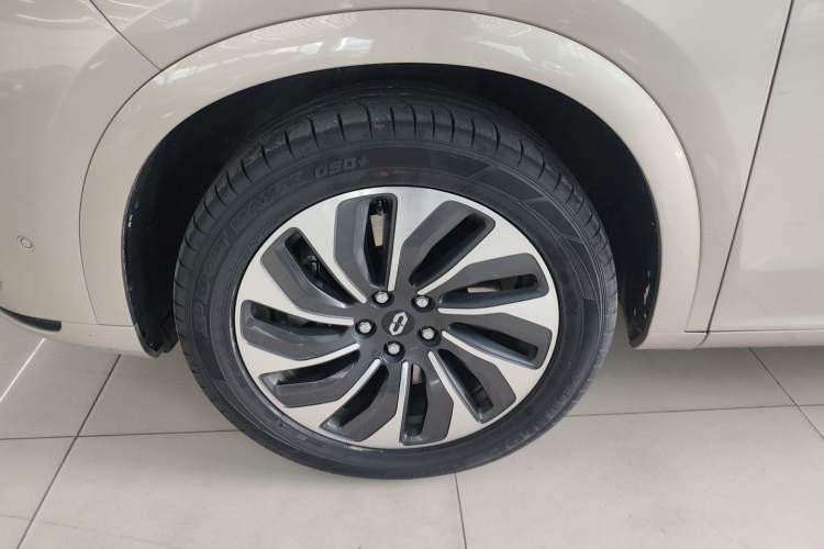 Used Hima AITO M7 2022 1.5T Four-Wheel Drive Luxury Edition
