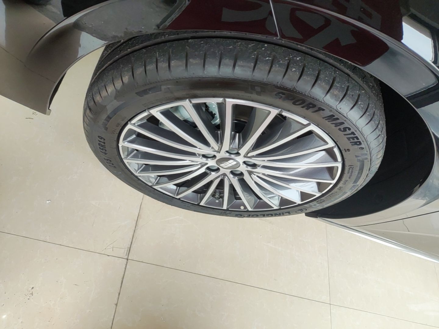 Geely Galaxy Starlight 7 2026 220km Four-Wheel-Drive Navigation Edition — снимка 10