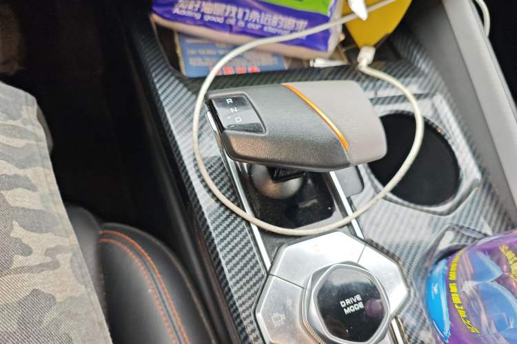 Used CHANGAN UNI-V 2022 1.5T Prestige Version Gear Lever