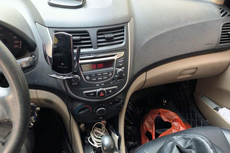 Used Hyundai Verna (older generation) 2016 1.4L Automatic Smart GLS
