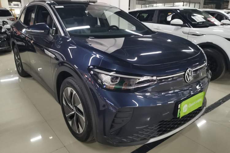 Used Volkswagen ID.4 CROZZ 2024 Pure Edition Limited Edition Front Right 45 Deg