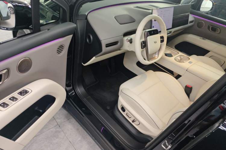 Used Li Auto i6 2025 Model Two-Wheel-Drive Standard Type Driver Seat