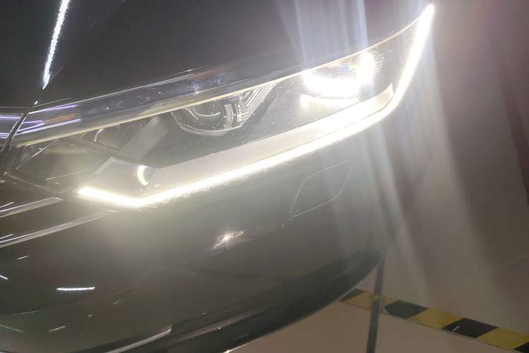 Used Volkswagen Magotan 2018 330TSI DSG Luxury Model Left Front Headlight