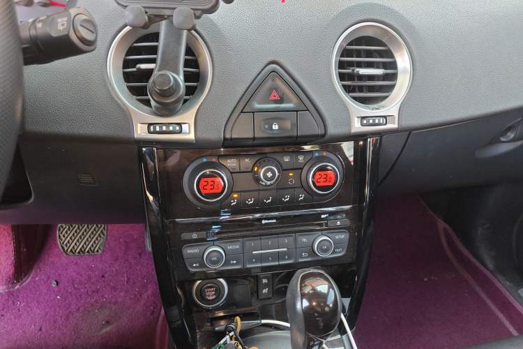 Used Renault Koleos 2014 2.0L Two-Wheel Drive Comfort Edition
