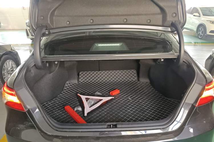 Used Toyota Camry 2022 2.0GVP Premier Edition Trunk