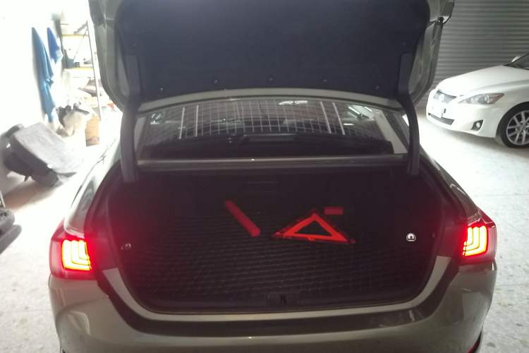 Used Lexus ES 2022 200 Excellence Edition