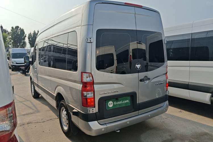 Used Foton Toano 2023 2.0T Automatic Jixiang Long-Wheelbase Mid-Height Rear Single Tire 7/9-Seater