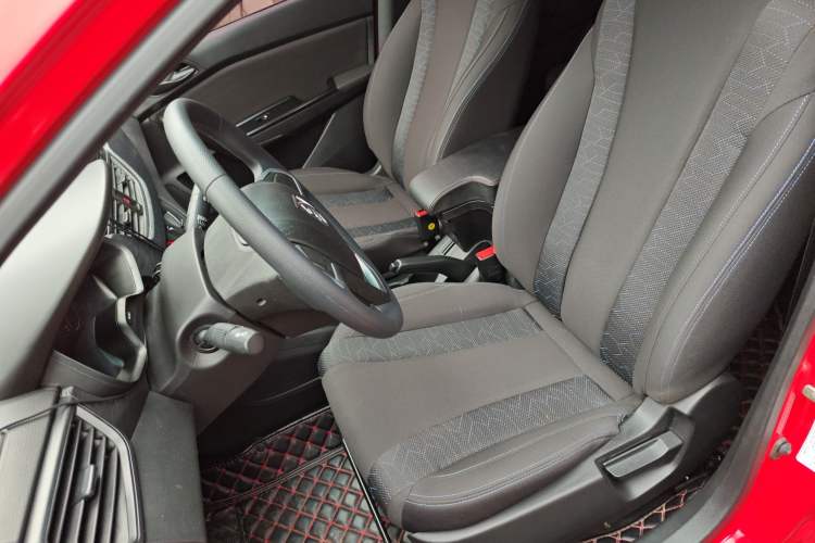 Used Baojun 310 2016 1.2L manual Comfort trim level