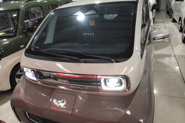 Used Baojun KiWi EV 2023 DJI Edition Lithium Iron Phosphate
