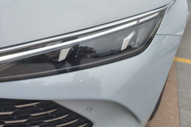 Used BYD Qin L 2025 DM-i Smart Drive 120KM Superior Model