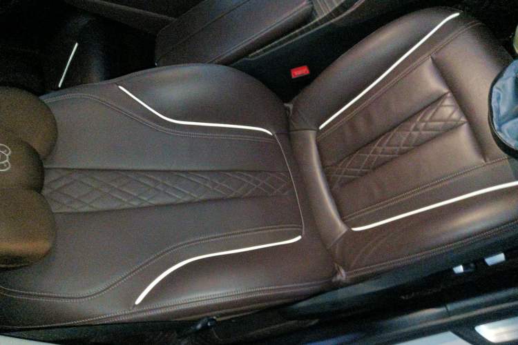 Used BMW 5 Series 2019 Facelifted 530Li Leading Edition Luxury Package