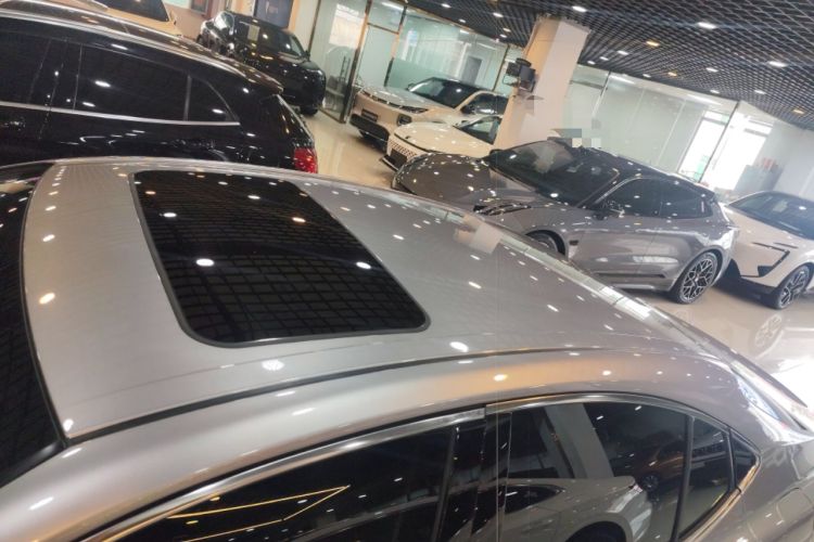 Used Toyota Camry 2024 Dual-Motor 2.0 HGVP Luxury Edition
