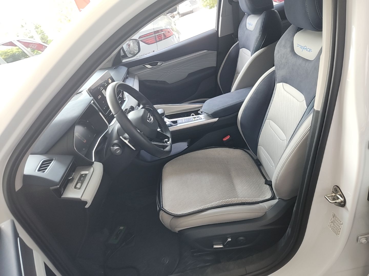 Geely Auto Preface 2021 Revised Version 2.0TD Luxury Edition — снимка 17
