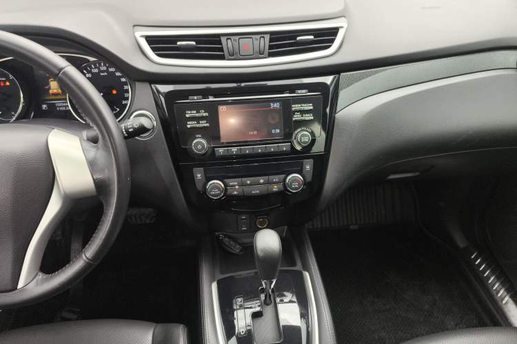 Used Nissan X-Trail 2014 2.5L CVT Luxury Edition 4WD
