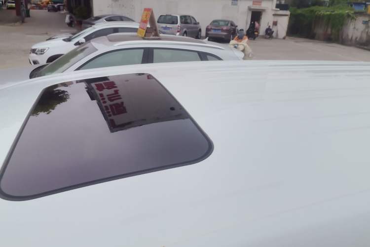 Used SAIC MAXUS G50 2022 1.5T Automatic Comfort Touring B Roof