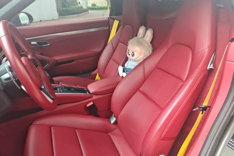 Used Porsche 718 2022 Boxster 2.0T Left Rear Seat