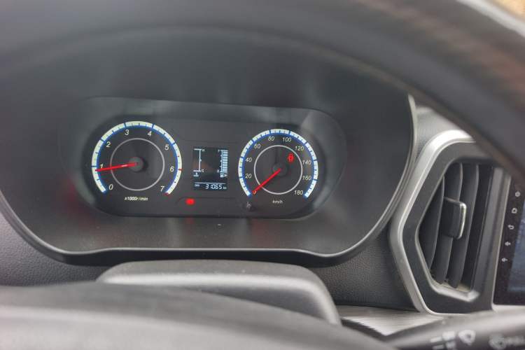 Used CHANGAN KAICHENG Ruixing M60 2023 1.5L GDI Comfort Van 2-Seater Instrument Cluster