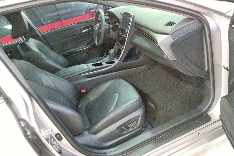 Used Toyota Avalon 2019 2.0L Luxury Edition China VI Standard